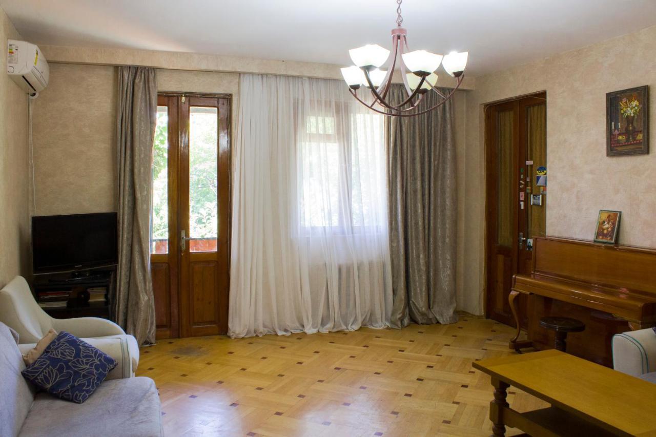 Nino'S Guest House Tiflis Exterior foto