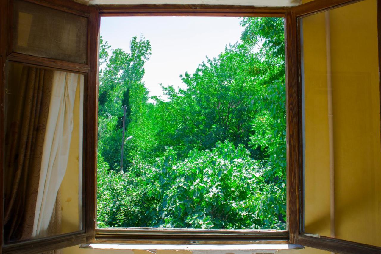 Nino'S Guest House Tiflis Exterior foto